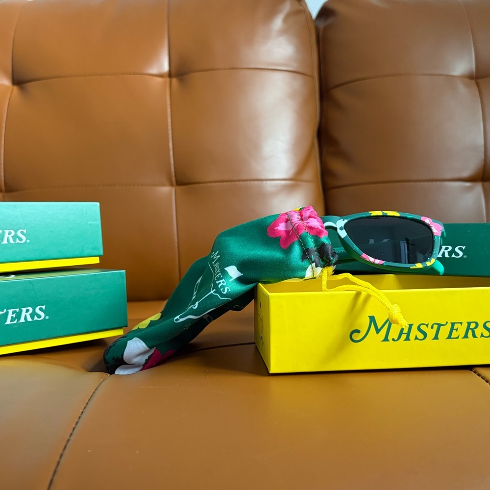 Goodr Masters Floral Sunglasses - Picture 4 of 4